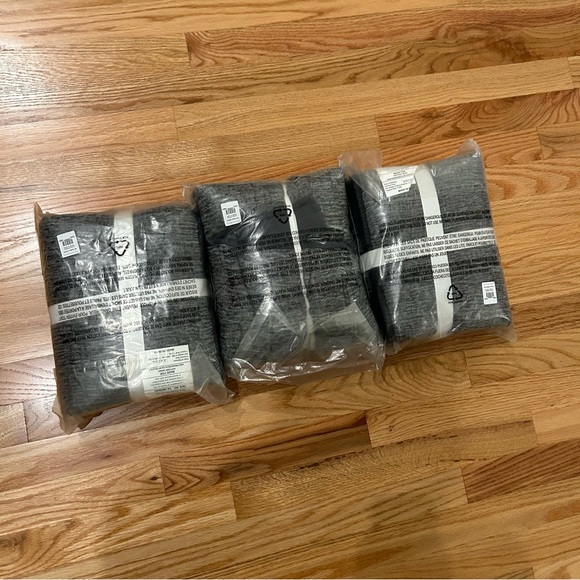 POTTERY BARN Quilted Cloud Linen Euro Charcoal Shams New!! 26”x26” set of 3 - Picture 5 of 9